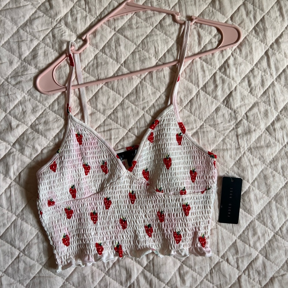 Strawberry cropped tank top